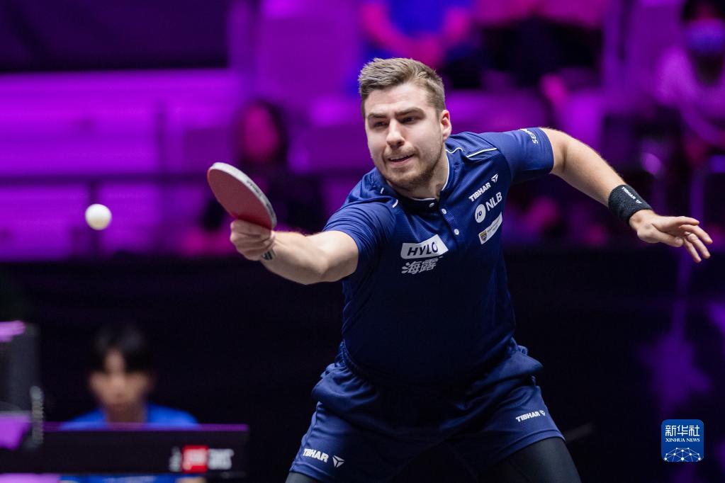 随着比赛进 随着比赛进